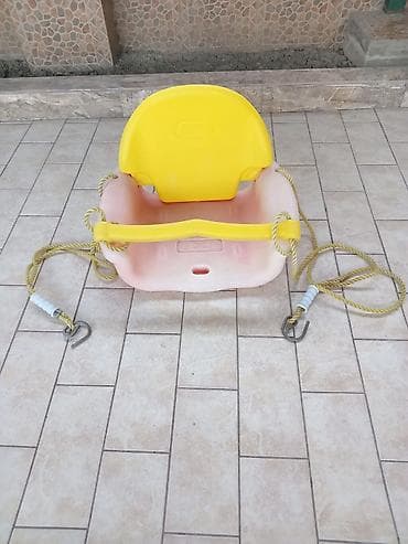 ustul: Uşaq yelləncəyi – asma tipli, plastik oturacaqlı. Xüsusiyyətlər: - — 1