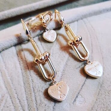 italyan qizili: Dəstə daxildir: Üzük, Sırğa, Tiffany, Sarı qızıl, 585 Əyar, 7 g — 2