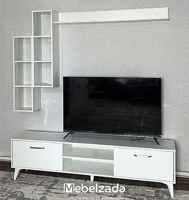 saat necedi: Düz TV altlığı, Polkalı, Laminat, Azərbaycan — 3