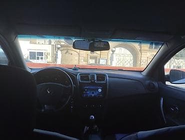 Nəqliyyat: Renault Logan: 1.6 l | Sedan — 5
