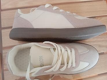 Unisex gündəlik idman ayaqqabısı - Rəng: krem-ağ üst hissə, açıq bej