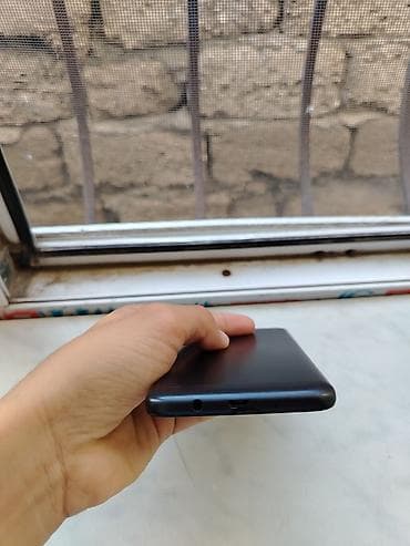 ayfon 16 e: Samsung Galaxy J5 Prime, 16 GB, rəng - Qara, Düyməli — 6