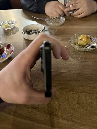 ayfon 11 64: IPhone 16 Pro, 128 GB, Black Titanium, Barmaq izi, Face ID — 5