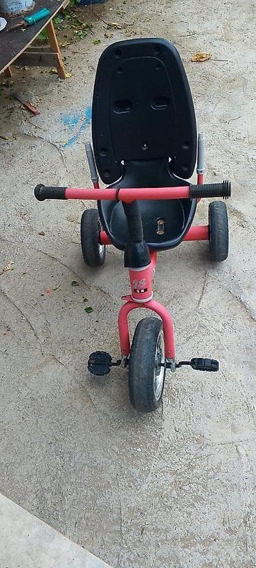 veloseped: Üçtəkərli velosiped ela veziyyetde .hec bir prablemi yoxdu.unvan 2ci — 3