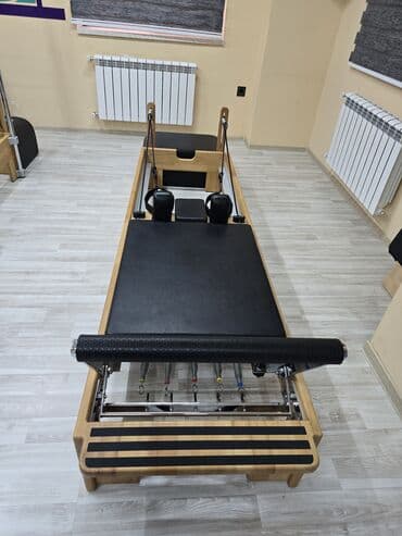 trenajor satisi: Pilates studiasi uçun pilates avadanliqlari sarilir. Tecili — 3