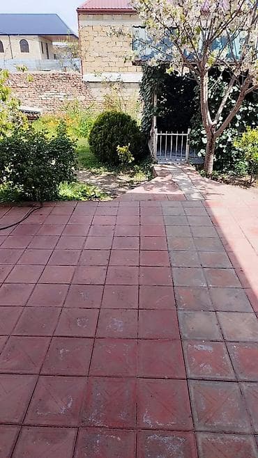 goranboyda kiraye evler: Telebeler(qizlar) üçün kiraye ev. 2ci korpusa sadece bir — 1