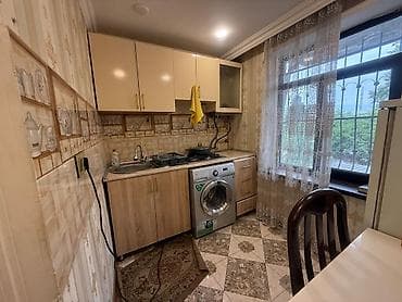 2 otaqlı mənzil – 4 mertebeli binanin 3-cü mertebesi. yaşayis üçün — 6