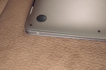 Apple MacBook: İşlənmiş Apple MacBook, 13.3 ", Intel Core i5, < 128 GB, Ünvandan götürmə — 4