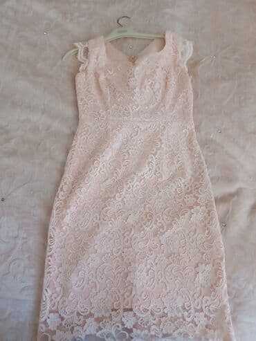 xonca satisi: 85 manata alınıb.35 manata satılır .Cəmi 2 dəfə geyinilib.Razmeri — 1