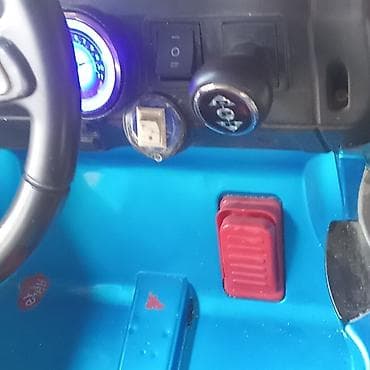 qiz usaq geyimleri: Uşaq üçün elektrikli minik maşını – G55 AMG stili, mavi rəng — 3