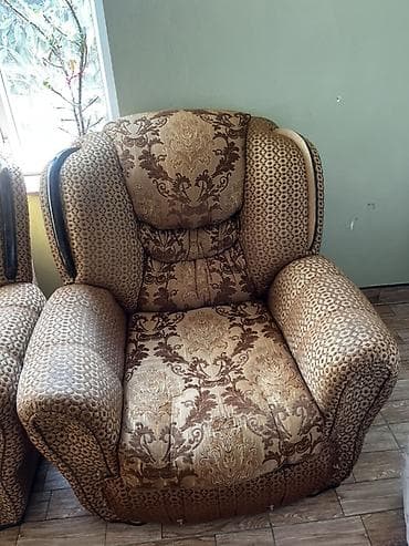 yumuru masa: Klassik divan, 2 kreslo, Divan, Açılan — 2