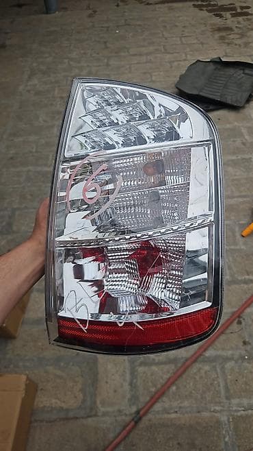 led işiqlar: Toyota — 1