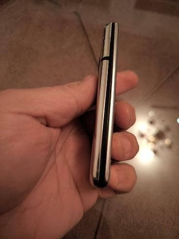 3g wifi modem: Nokia 6700 Slide, rəng - Ağ — 4