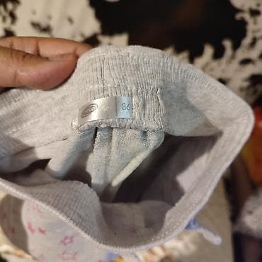 Donlar: 0-12 ayliq usaqcun salvar, yenidir. Qiymeti 3 manat — 2