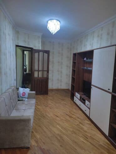 bakıda 1 otaqlı ucuz kirayə evlər: Eıimlər metrosunun yaxınlığında 5 mertebeli binanın 2-ci mərtəbəsində — 1