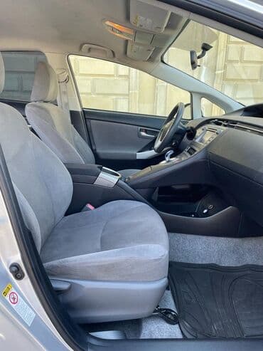 pirsep satisi: Toyota Prius: 1.8 l | 2014 il Hetçbek — 9