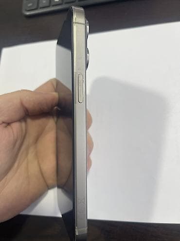 x96 tv box: IPhone 15 Pro Max, 256 GB, Natural Titanium, Face ID — 6