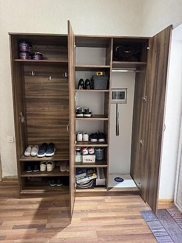 ucuz skaflar: İşlənmiş, 3 qapılı, Güzgülü, Qəhvəyi, Digər material, Açılan, Düz dolab — 3