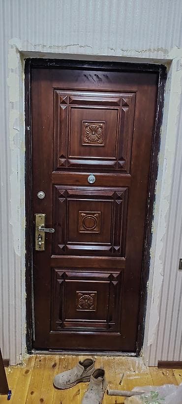 Bərkidici məhsullar: Taxta üslubunda giriş qapısı - Material: metall konstruksiya, taxta — 3