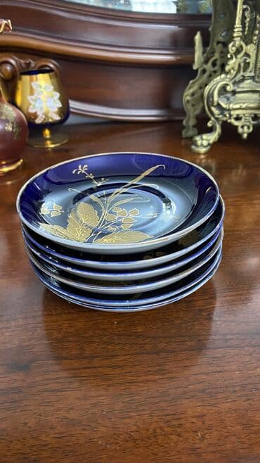 qara madonna aş nimcəsi: Nəlbəkilər, 1 əd, Farfor — 3