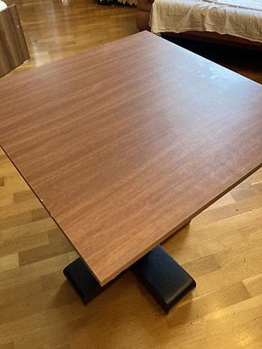 Kvadrat masa - Ölçü: təqribən 70x70 sm kvadrat üstlük (taxta/laminat — 6
