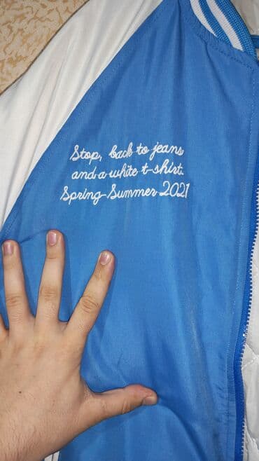 Lüğətlər: Bomber az geyinikib M rAzmerdir isteyen olsa endirim ederem — 3