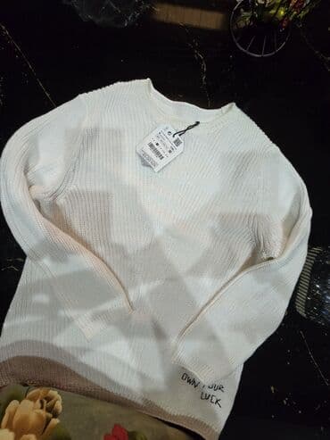 Zara uşaq sviteri - Ölçü: 8–9 yaş - Rəng: ağ - Model: dairəvi yaxalı