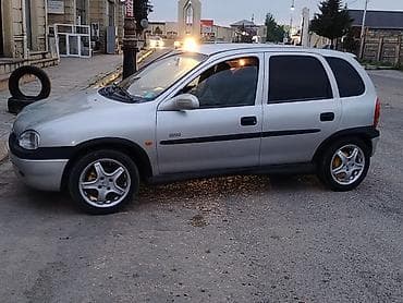 Продажа авто: Opel Corsa: 1.2 л | 2000 г. Хэтчбэк — 4