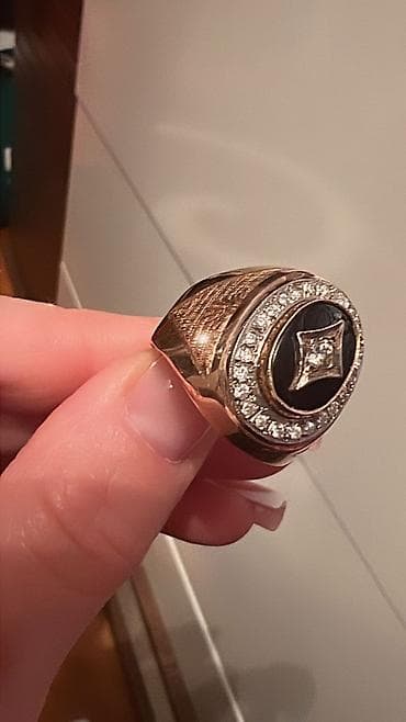 kişi qızıl uzuk: Üzük — 4