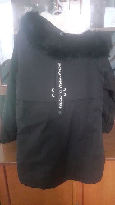 Dəstlər: Qara rəngli qız üçün qış plaşı/kaban - Model: kapüşonlu, uzun - — 1