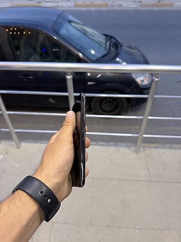corn c15 pro: IPhone X, 64 GB, Qara, Face ID — 3
