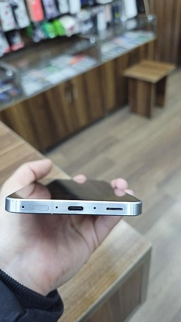 smartfon: Samsung Galaxy A56, 256 GB — 3