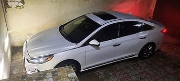 Hyundai Sonata – ağ rəngli, sedan kuzovlu. Şık və aerodinamik dizayn lalafo.az -da Hyundai Sonata – ağ rəngli, sedan kuzovlu. Şık və aerodinamik dizayn