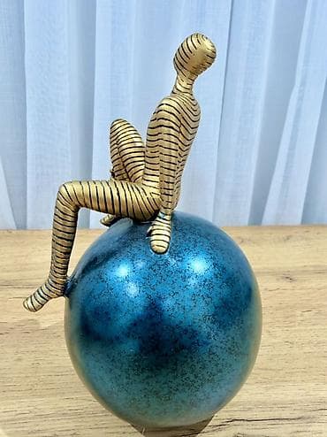 kinder stranger things: Fiqur, rəng - Qızılı — 3