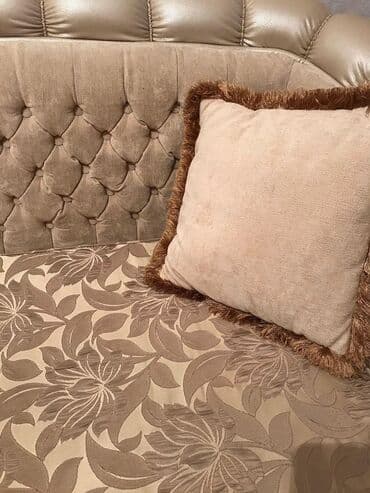 Masalar və oturacaqlar: Di̇van-kravat, İşlənmiş, Açılan, Bazasız, Nabuk, Çatdırılma yoxdur — 2