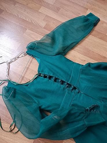 Nizami Mallda yerləşən Adress butikdən alınıb rəngi ot yaşılıdır — 3