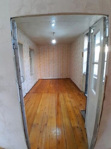 Mercedes-Benz: Kirayə verilir 36 nomreli mektev terefde tupikde 2 otaq 1zal herseyi — 5