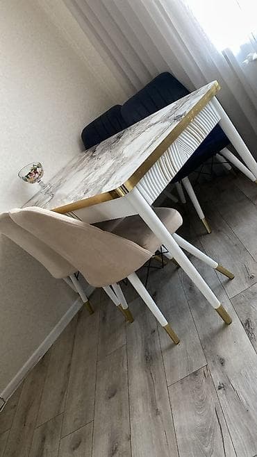 mebek: Sev1Dolab 190₼ Ölçüsü :eni 2 metr hün 217 dər 60. Ödənişlə çatdırılma — 2