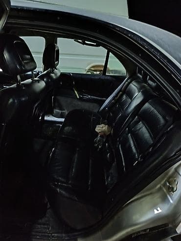 Opel Omega sedan - Kuzov: 4 qapılı sedan, gümüşü rəng - Ban — 5
