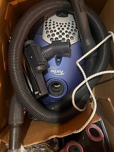 tost: Turbo Plus tozsoran - Güc: 1600W (korpus üzərində “1600W” işarəsi) - — 2