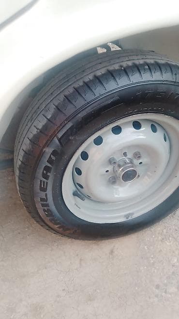 fen dyson: VAZ 2106 sedan - Kuzov: bej rəng, 4 qapı, xrom ön və arxa bamperlər — 6