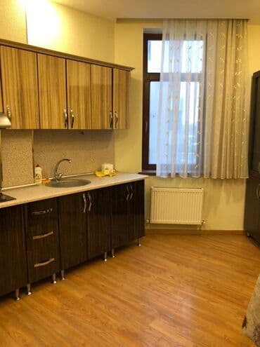 20 yanvarda 2 otaqli evler: 2 otaqlı, Yeni tikili, m. Elmlər Akademiyası, 90 kv. m — 9