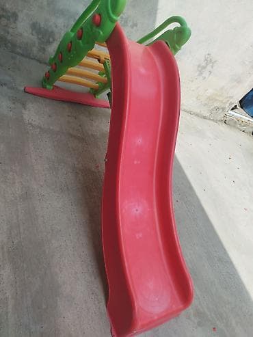 at oyuncaqlari: Uşaq üçün plastik slayd Ünvan Razin - Rəng: qırmızı slayd səthi — 2