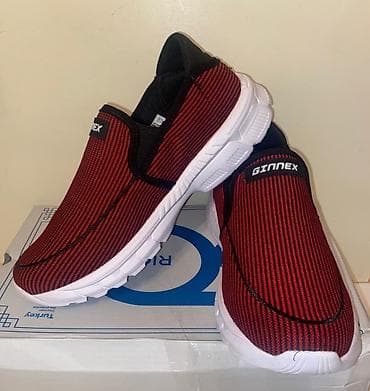 krosofka: "Ginnex"markası keyfiyyətSneaker 40 raz. Təzədir qutuda.Ölçü uyğun — 4