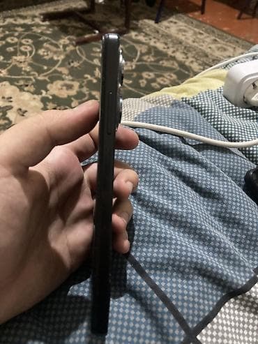 plesteywin 3: Poco X5 Pro 5G, 256 GB, rəng - Qara, Sensor — 3