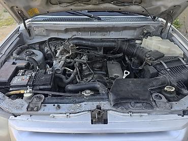 niva satisi: Mitsubishi Pajero iO – 4WD, avtomat - Ban növü: kompakt SUV (Pajero — 8
