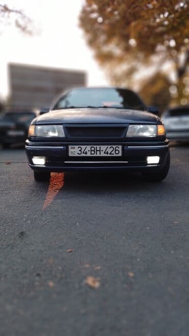 фольксваген гольф 1 6: Opel Vectra A liftback (5 qapı), tünd mavi rəng. Texniki — 6