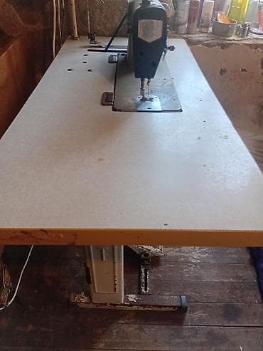 modem saz: Sənaye tikiş maşını – masa və pedallı altlıq ilə komplekt — 2