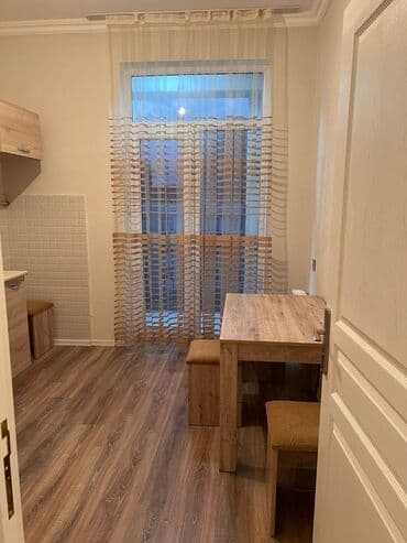 xutor kiraye: Yasamalda midada 12 mertebeli binanın 4-ci mərtəbəsində yerləşən ümumi — 14