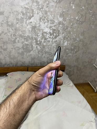 wifi extender: IPhone 11 Pro Max, 256 GB, Space Gray, Face ID — 5